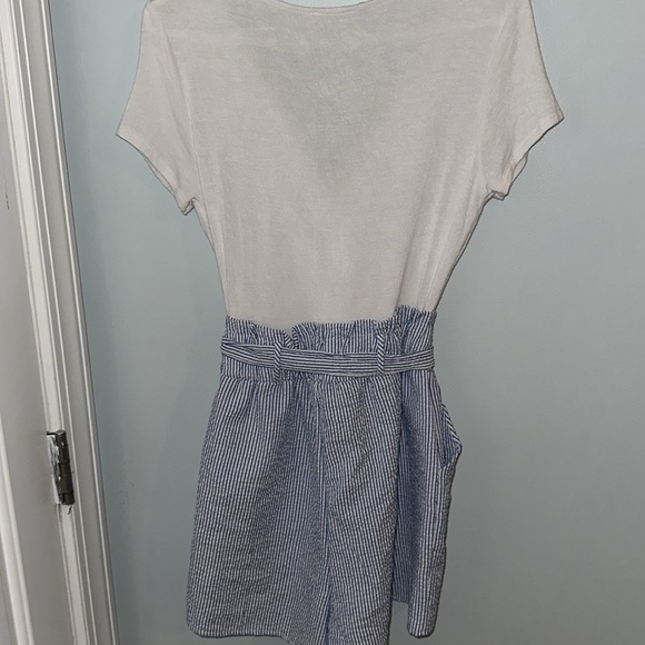 Cute seersucker romper! - Picture 2 of 2